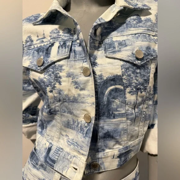 Alice + Olivia Scenic Blue and White Jean Jacket - Picture 3 of 6